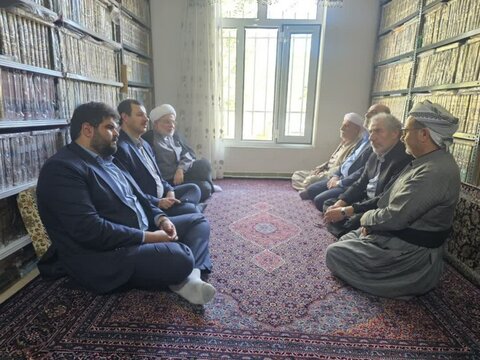 تصاویر/ دیدار نماینده ولی فقیه در کردستان با ماموستایان شهرستان سقز