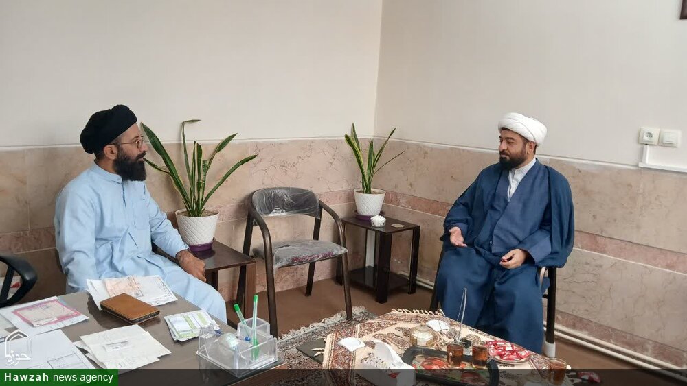 فیلم| بازدید معاون تهذیب و تربیت حوزه علمیه اصفهان از مدرسه علمیه صاحب الزمان(عج)