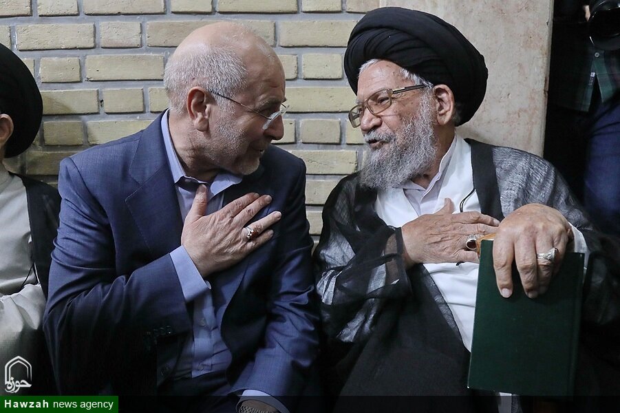 دکتر قالیباف در مراسم ختم همسر آیت‌الله العظمی سیستانی در قم شرکت کرد