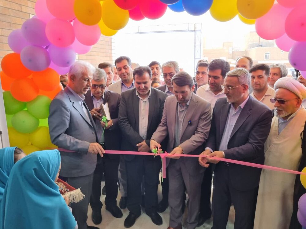 کاشان پیشتاز مدرسه‌سازی خیرین کشور است+ عکس