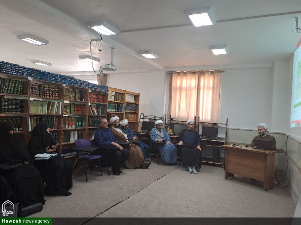 برگزاری نشست ارزیابان جشنواره علامه حلی(ره) در لرستان