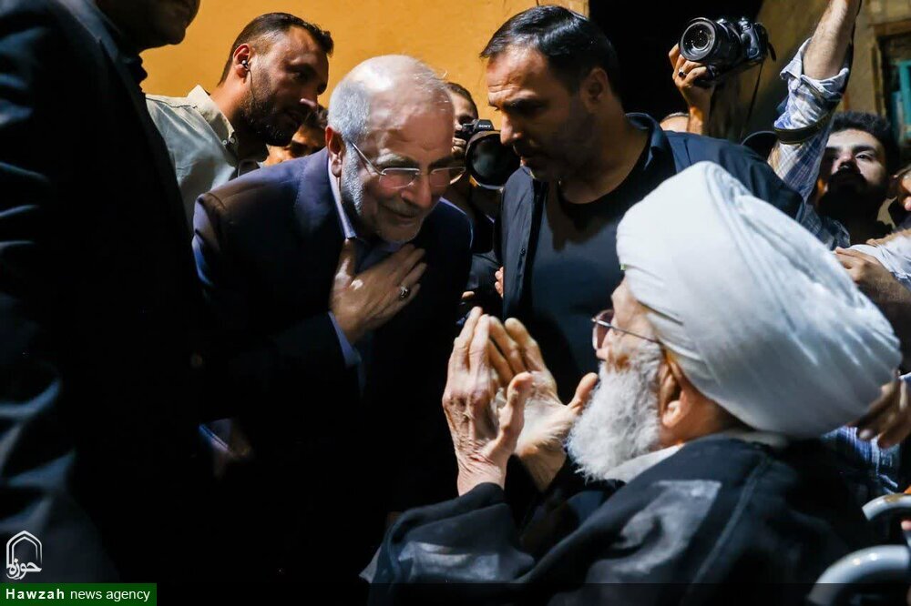 Qalibaf Meets with Bahraini Shiite Leader Ayatollah Isa Qassim