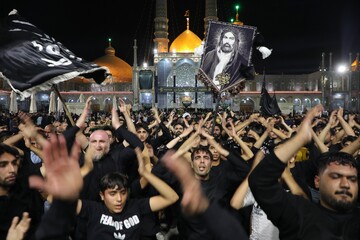 تصاویر/ حال و هوای حرم حضرت معصومه (س) در شب وفات ایشان