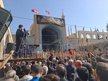 آئین سنتی مذهبی قالیشویان فین در مشهداردهال کاشان برگزار شد