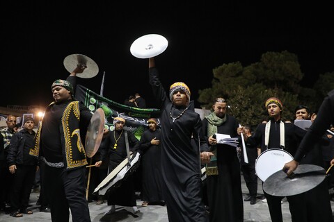 تصاویر/ حال و هوای حرم حضرت معصومه (س) در شب وفات ایشان