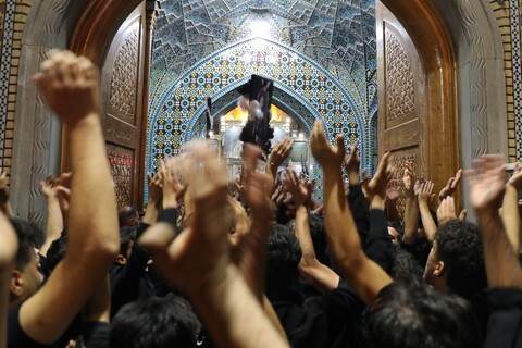 تصاویر/ حال و هوای حرم حضرت معصومه (س) در شب وفات ایشان