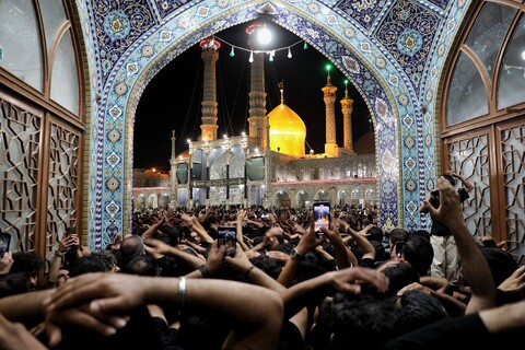 تصاویر/ حال و هوای حرم حضرت معصومه (س) در شب وفات ایشان