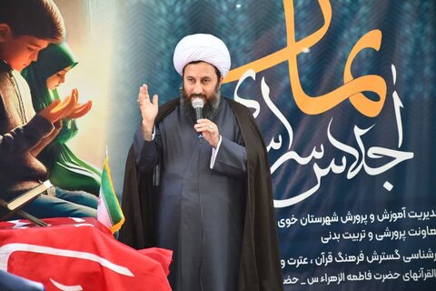 تصاویر/ اجلاسیه منطقه ای نماز در خوی