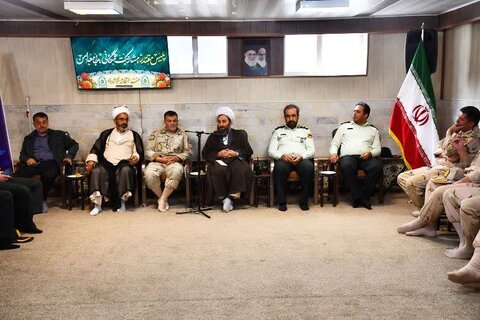 تصاویر/ دیدار فرماندهان نظامی و انتظامی با امام جمعه شهرستان خوی