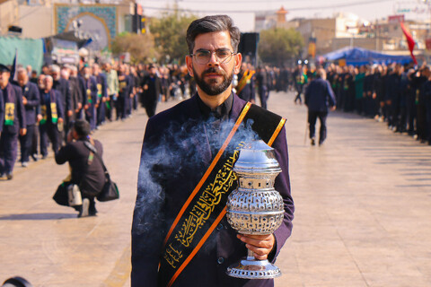 تصاویر/ دسته عزای خادمان و زائران حرم بانوی کرامت در سالروز رحلت حضرت معصومه سلام الله علیها