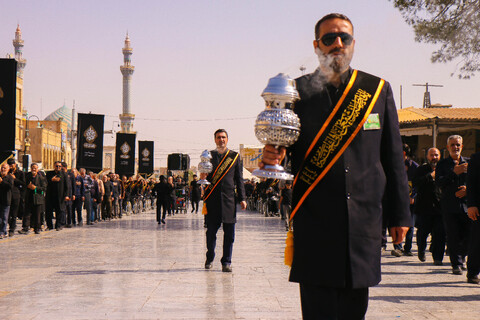 تصاویر/ دسته عزای خادمان و زائران حرم بانوی کرامت در سالروز رحلت حضرت معصومه سلام الله علیها