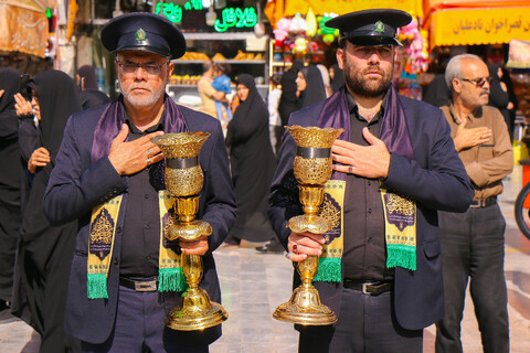 تصاویر/ دسته عزای خادمان و زائران حرم بانوی کرامت در سالروز رحلت حضرت معصومه سلام الله علیها