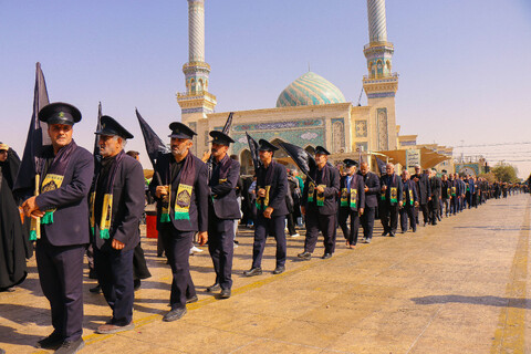 تصاویر/ دسته عزای خادمان و زائران حرم بانوی کرامت در سالروز رحلت حضرت معصومه سلام الله علیها