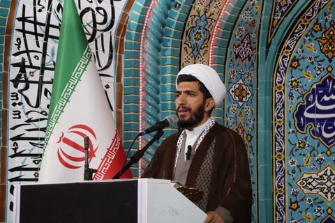 تصاویر/ اقامه نماز جمعه تکاب