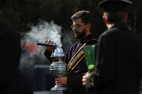 تصاویر/ دسته عزای خادمان و زائران حرم بانوی کرامت در سالروز رحلت حضرت معصومه(س)