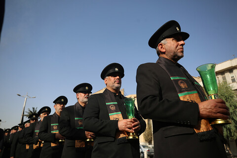 تصاویر/ دسته عزای خادمان و زائران حرم بانوی کرامت در سالروز رحلت حضرت معصومه(س)