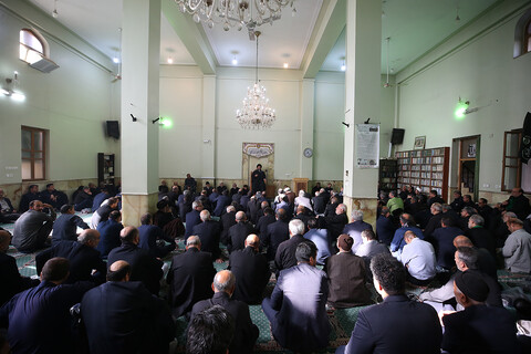 تصاویر/ دسته عزای خادمان و زائران حرم بانوی کرامت در سالروز رحلت حضرت معصومه(س)