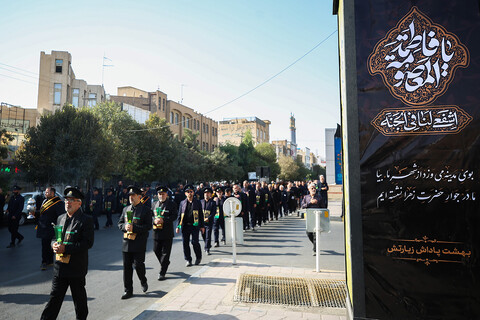 تصاویر/ دسته عزای خادمان و زائران حرم بانوی کرامت در سالروز رحلت حضرت معصومه(س)