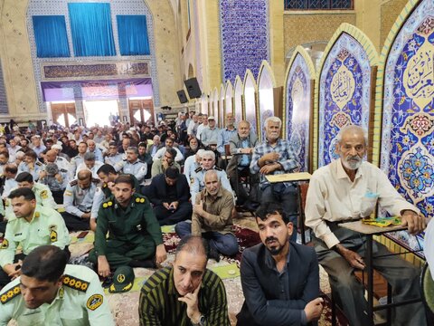 تصاویر/ اقامه نماز جمعه شهر بم