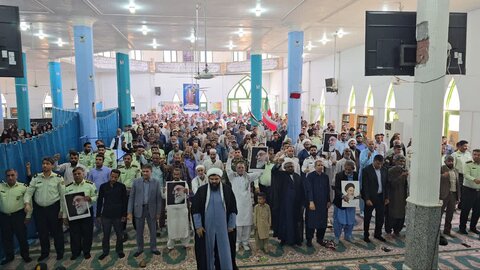 تصاویر/ اقامه نماز جمعه شهر ریگان