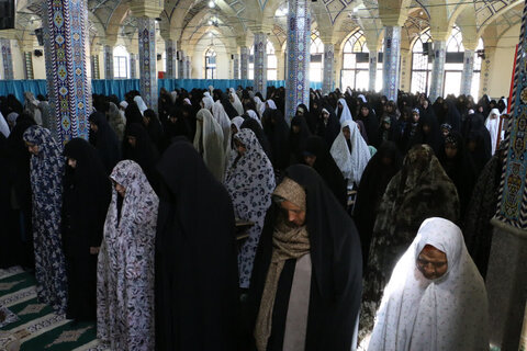 تصاویر/ اقامه نماز جمعه شهر ماهان