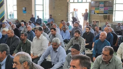 تصاویر/ تجلیل از پیشکسوتان جهاد و شهادت در نمازجمعه گاریرات و کهدوئیه