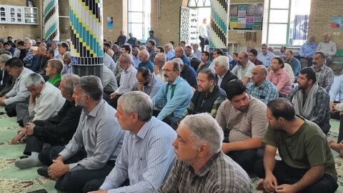 تصاویر/ تجلیل از پیشکسوتان جهاد و شهادت در نمازجمعه گاریرات و کهدوئیه