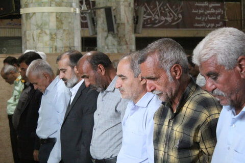 حوزه/ تجلیل از مادر شهید مدافع امنیت در نمازجمعه خاتم