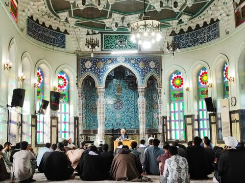 تصاویر/ برگزاری جلسه اخلاق در مدرسه علمیه جامعه امیرالمؤمنین علیه اسلام