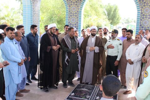 آیین غبارروبی گلزار شهدای گمنام دلگان به مناسبت هفته نیروی انتظامی