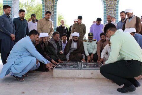 آیین غبارروبی گلزار شهدای گمنام دلگان به مناسبت هفته نیروی انتظامی