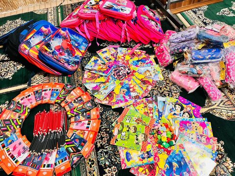 تصاویر/ طلاب مدرسه علمیه الزهرا رمشک در خدمت دانش‌آموزان مناطق محروم