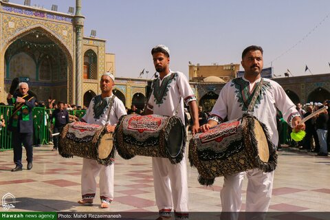مواكب العزاء تتوافد على العتبة المعصومية بقم المقدسة إحياءً لذكرى وفاة صاحبتها