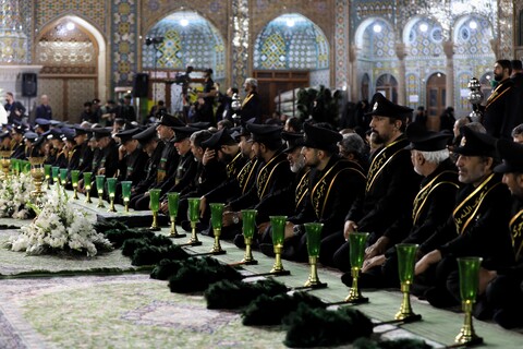 آیین شمعدانی گردانی خادمین حرم حضرت معصومه (س)