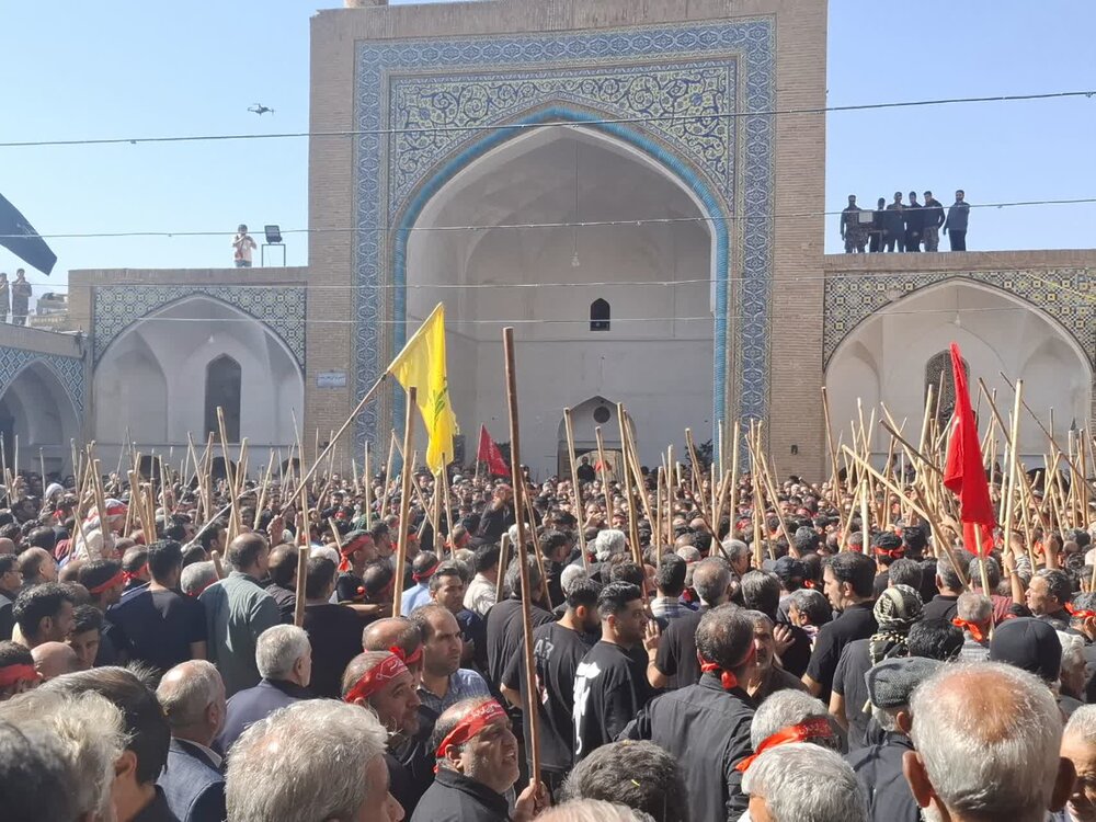 فیلم | آیین سنتی مذهبی قالیشویان فین در مشهد اردهال کاشان