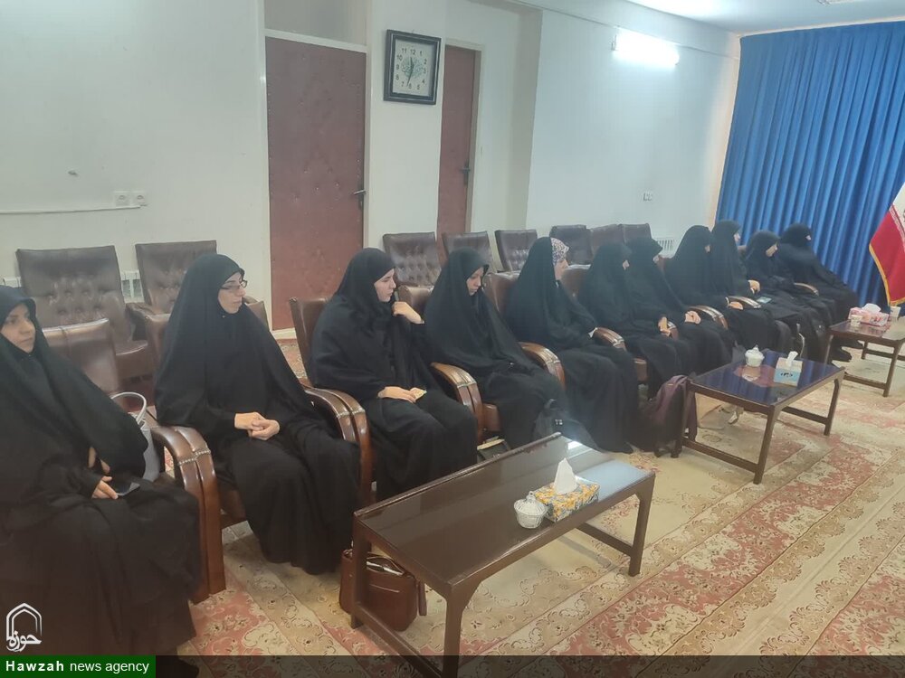 امام جمعه ابهر بر نقشآفرینی بانوان طلبه در ترویج فرهنگ اسلامی تأکید کرد + تصاویر