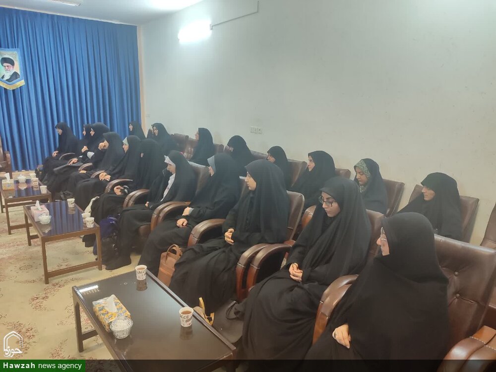 امام جمعه ابهر بر نقشآفرینی بانوان طلبه در ترویج فرهنگ اسلامی تأکید کرد + تصاویر