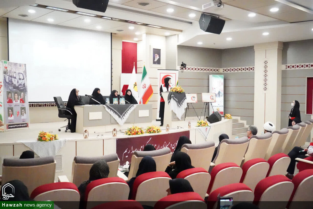 تصاویر/ همایش نیمه پنهان ایثار؛ مادران پرچمدار در زنجان