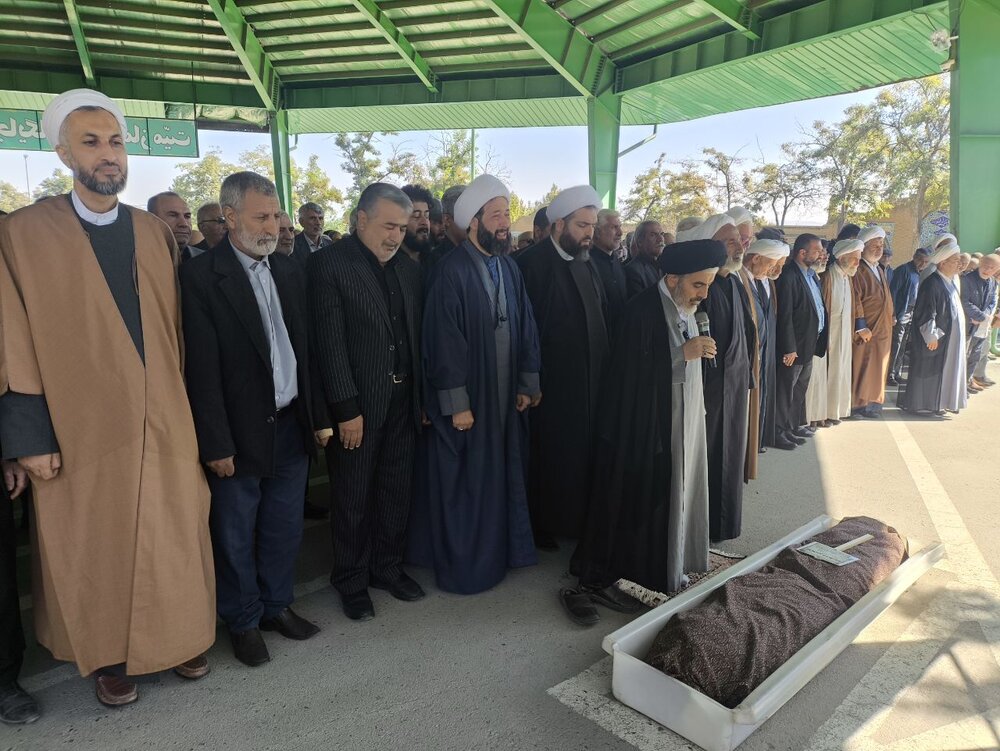 تشییع پیکر حجت الاسلام خراسانی کیا در ارومیه + عکس