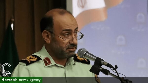 نیروی انتظامی لباس سبز خود را کفن می‌داند