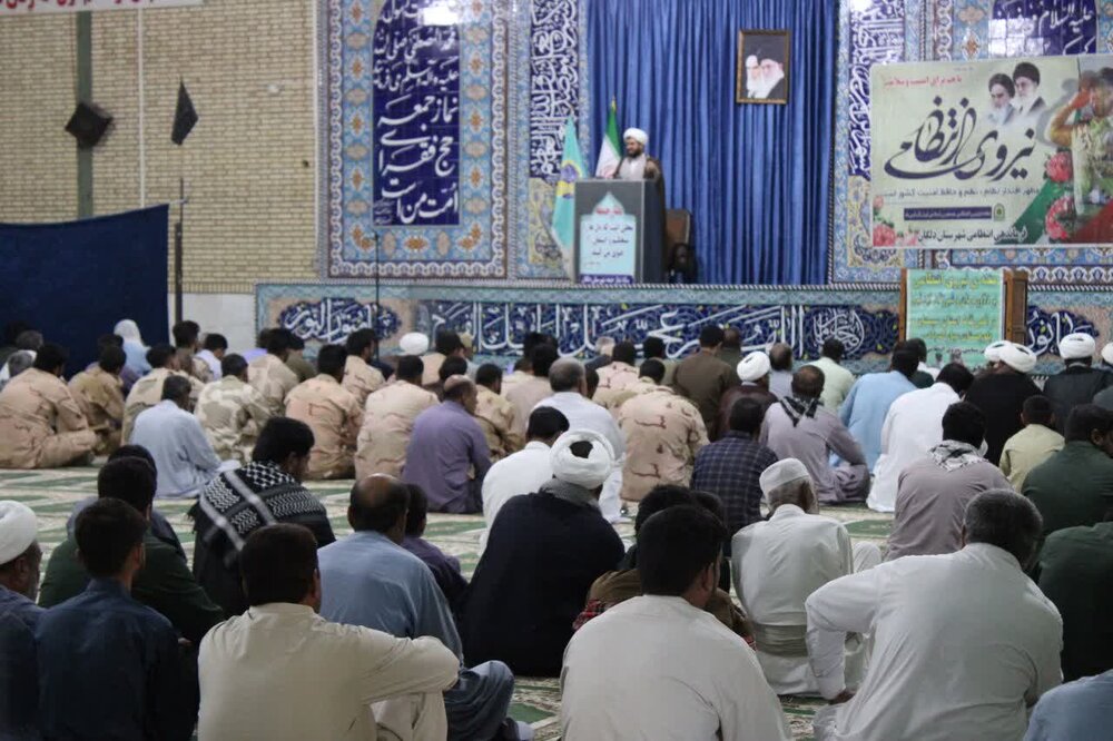 جوانان پرچم مطالبه‌گری و آرمان‌خواهی را برافراشته نگه دارند