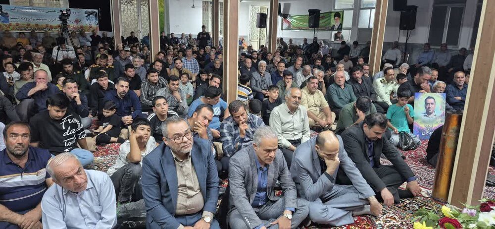 یادواره شهدای روستای آبشیرین برگزار شد+عکس