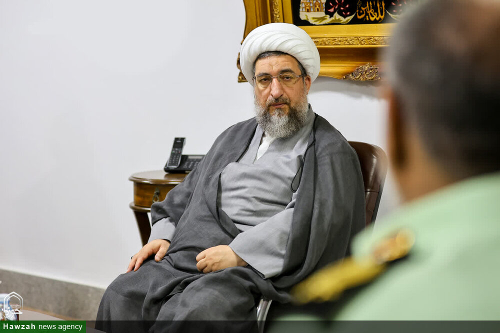 امنیت جامعه در عرصه واقعی و فضای مجازی باید به صورت کامل رصد و پایش شود