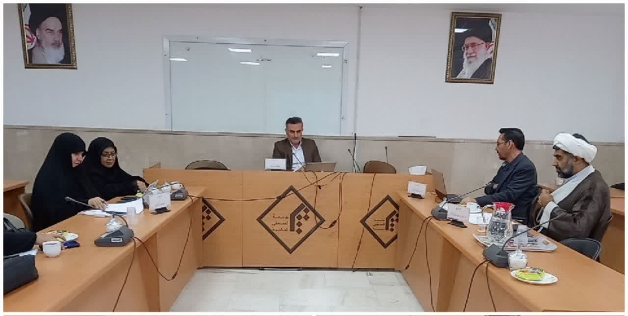 کرسی علمی ترویجی در قم؛ بررسی علل طلاق زودهنگام در میان زوجین جوان