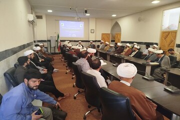 آیین افتتاحیه سال تحصیلی در قطب علمی حوزوی غرب کشور+ عکس