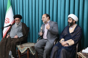 قرآن معجزه‌ای ابدی و راهنمای بشر تا قیامت است