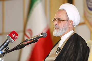 نگاه جهانی و تبدیل محتوای دینی به زبان رسانه و هنر ضرورت امروز حوزه است