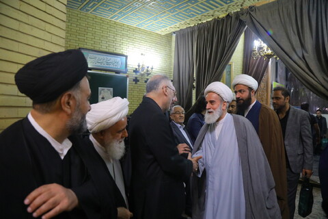 تصاویر / مراسم ترحیم همسر آیت الله العظمی سیستانی در تهران