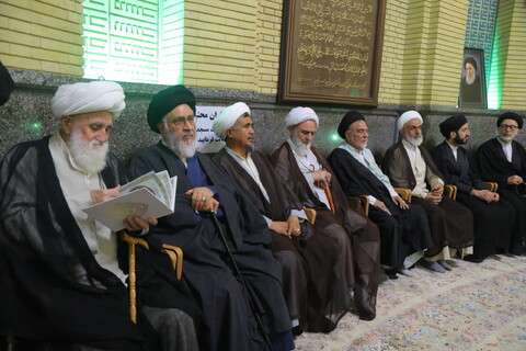 تصاویر / مراسم ترحیم همسر آیت الله العظمی سیستانی در تهران