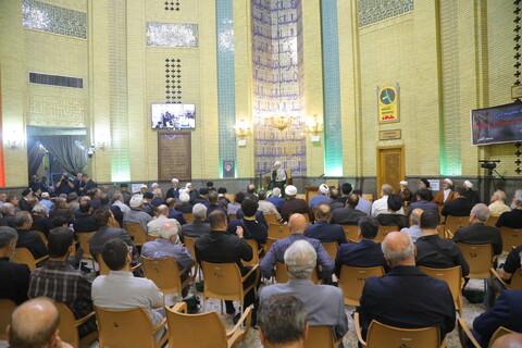 تصاویر / مراسم ترحیم همسر آیت الله العظمی سیستانی در تهران